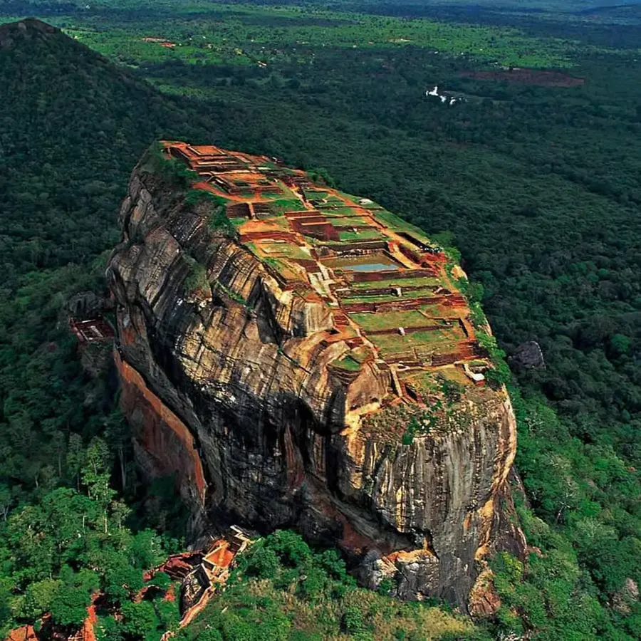 Sigiriya and Dambulla day tour from Colombo Sri Lanka - Day trip to Sigiriya Rock Fortress and Dambulla Cave Temple UNESCO sites with guide